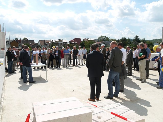 Bild: Grundsteinlegung