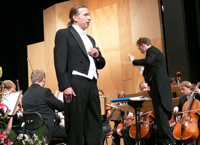 Bild: Opergala zur Saisoner&ouml;ffnet