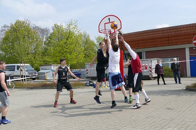 Bild: Streetball in Artern � Erfolgsgeschichte im 23. Jahr