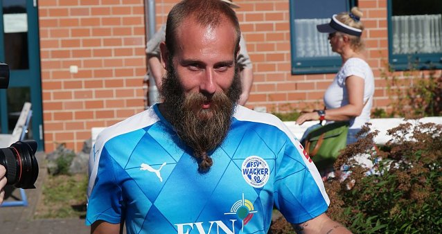 Bild: Kultfu&szlig;baller im Wacker-Dress: Marco "Toni" Sailer