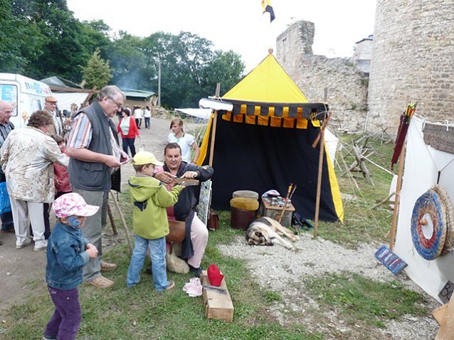 Bild: Mittelalterfest Burg Strau&szlig;berg