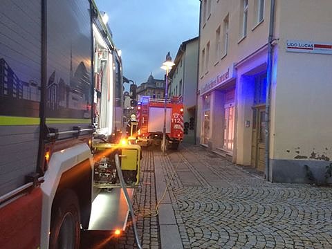 Bild: Wohnungsbrand in der Bahnhofstra&szlig;e