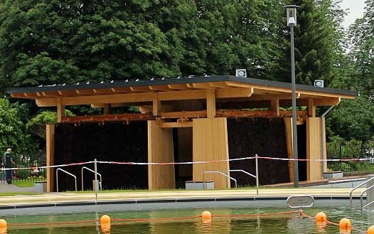 Bild: Im Solewasser-Vitalpark Saison er&ouml;ffnet