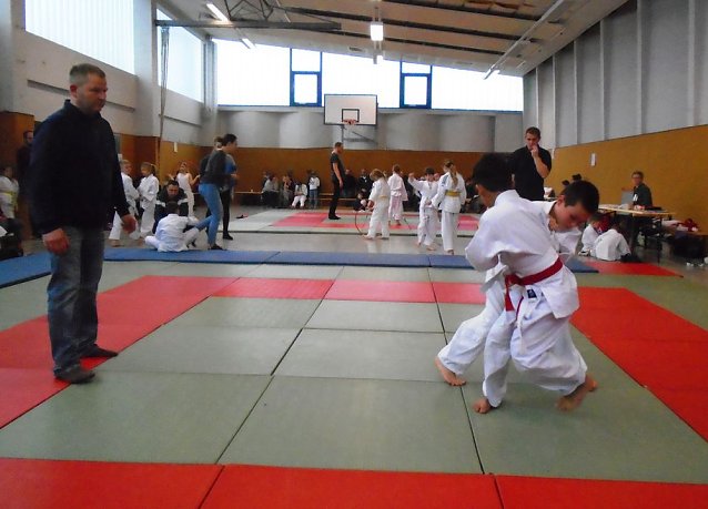 Bild: Kleine Judoka mit gro&szlig;em K&auml;mpferherz