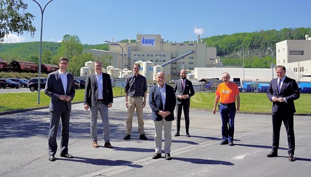 Bild: Hoher Besuch bei der Firma Knauf