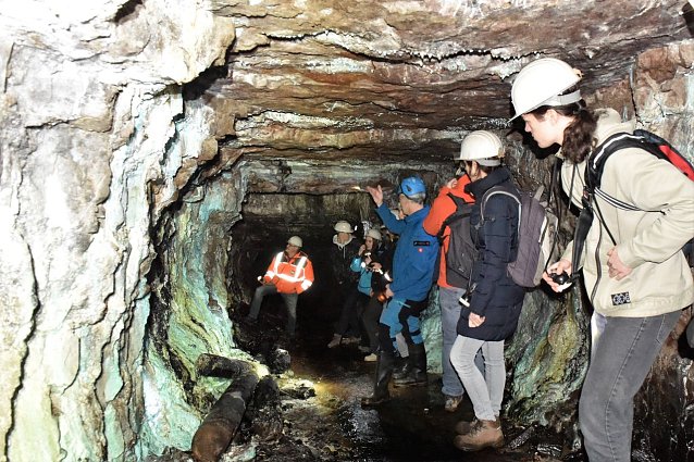 Bild: Studierende der Hochschule Nordhausen im R&ouml;hrigschacht 