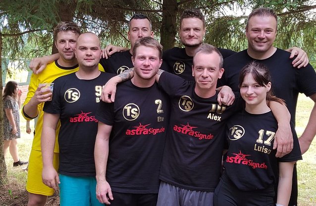 Bild: Das Siegerteam von "Traktor" Steigerthal