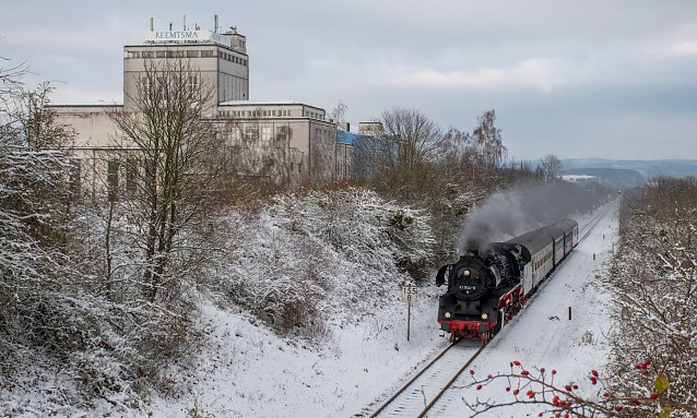 Bild: Sonderzug auf Harzrundfahrt bei der Nordh&auml;user Tabakfabrik