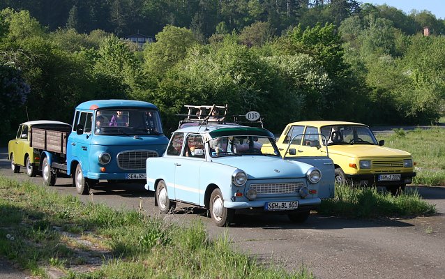 Bild: Maiausfahrt in Kelbra: Vom Stauseeparkplatz ging es am 1. Mai zu den Oldtimertreffen nach Rossleben und Wettelrode.