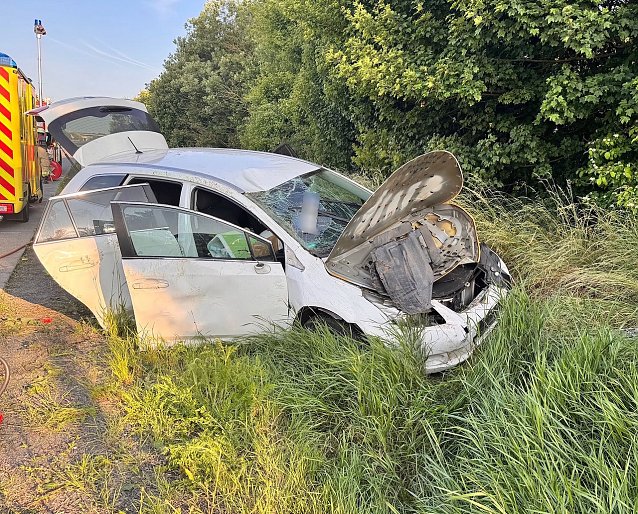 Bild: Unfall auf der A38 am Morgen