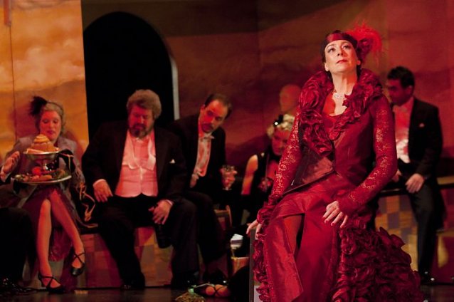 Bild: Viel los am Theater