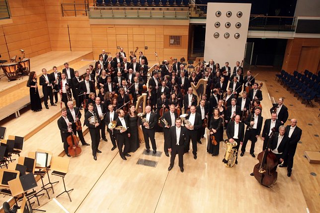 Bild: Viele dieser Musiker der Staatskapelle Halle werden die Besucher des Faschingskonzertes im Eisleber Theater am kommenden Freitag wieder sehen, wenn auch in etwas anderer Garderobe.