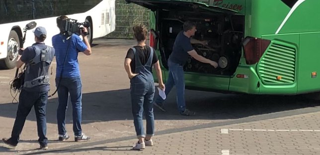 Bild: Ein Drehteam wird immer mit dabei sein