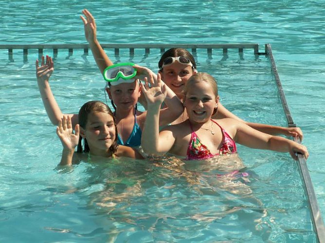 Schwimmbad Gro&szlig;furra (Foto: Archiv Patrick Dunst)