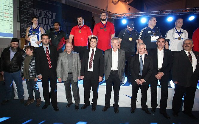 Siegerehrung (Foto: Indoor) Siegerehrung (Foto: Indoor)