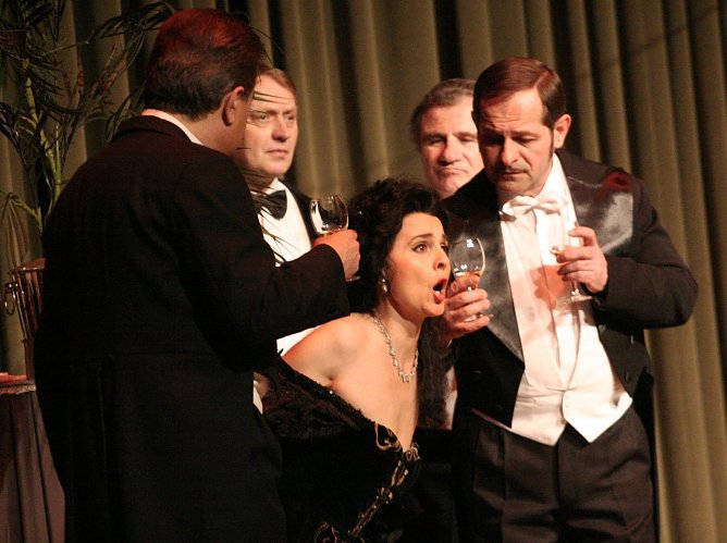 La Traviata (Foto: Agentur)