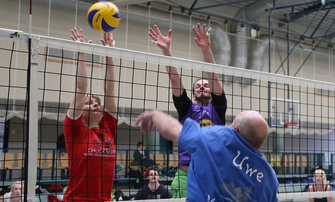 Angriff Uwe Eggert vom TVC. (Foto: Dirk Ecke)