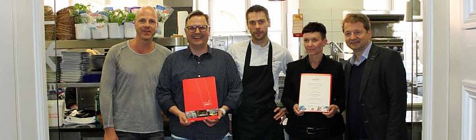 Lukullisches zu "ANTEVKA" (Foto: Karl-Heinz Herrmann)