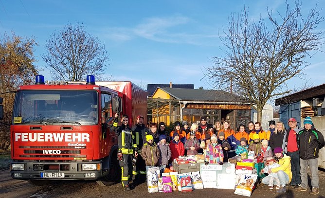 Spendenübergabe (Foto: FFw Helfta) Spendenübergabe (Foto: FFw Helfta)