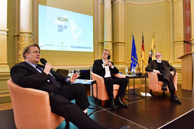 Blick in die Gespr&auml;chsrunde (Foto: Staatskanzlei)