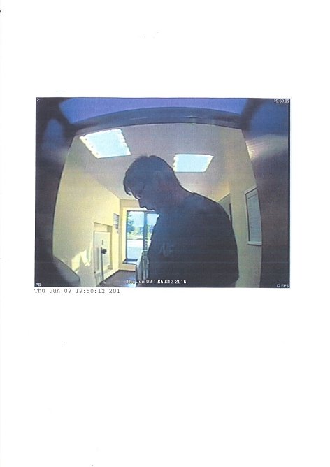 Unbekannter T&auml;ter (Foto: Polizei)