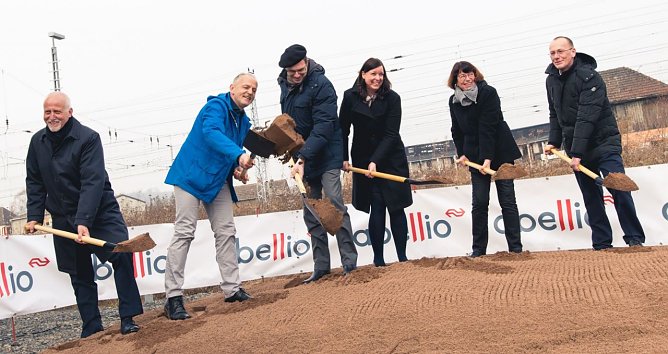 Erster Spatenstich f&uuml;r die Erweiterung (Foto: Abellio)
