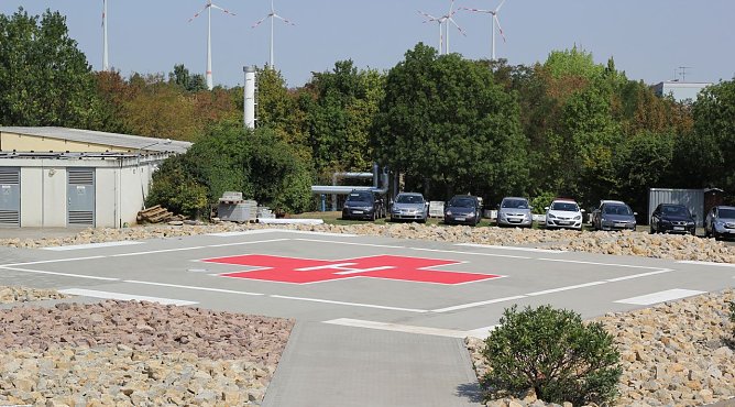 Neuer Hubschrauberlandeplatz (Foto: Helios Klinik Lutherstadt Eisleben)