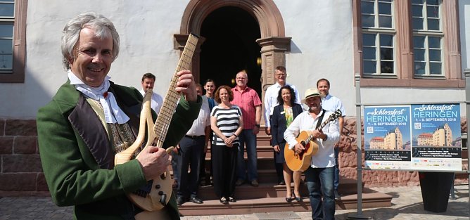 Hoher Besuch zum Heringer Schlossfest: die Rockoper "Faust" hat sich angek&uuml;ndigt (Foto: Angelo Glashagel)