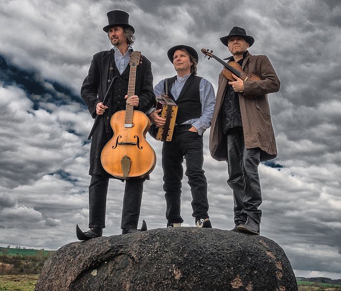 THE ABERLOUR'S in der Höhle (Foto: Frank Ludwig) THE ABERLOUR'S in der Höhle (Foto: Frank Ludwig)