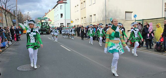 Der Rosenmontagsumzug in Sondershausen (1) (Foto: Karl-Heinz Herrmann)