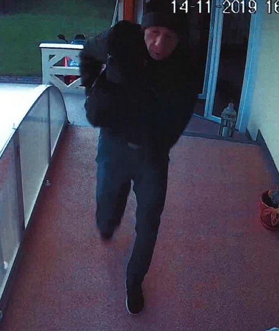 Wer kennt diese Person  (Foto: Polizei MSH)