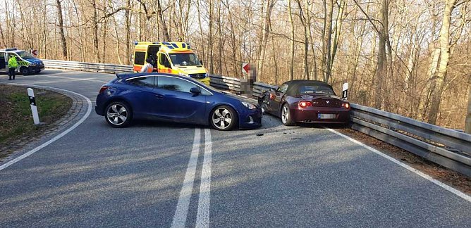 Unfall auf der B85 (Foto: Silvio Dietzel)