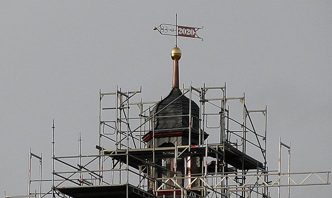 St. Georgii hat wieder eine Kugel (Foto: Ulrich Reinboth)
