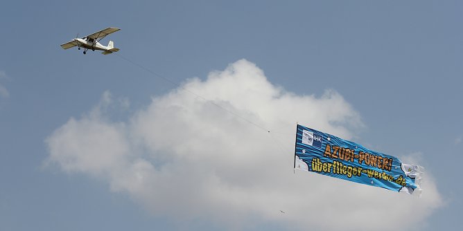 Himmlisch Werbung f&uuml;r den Ausbildungsmarkt (Foto: IHK)