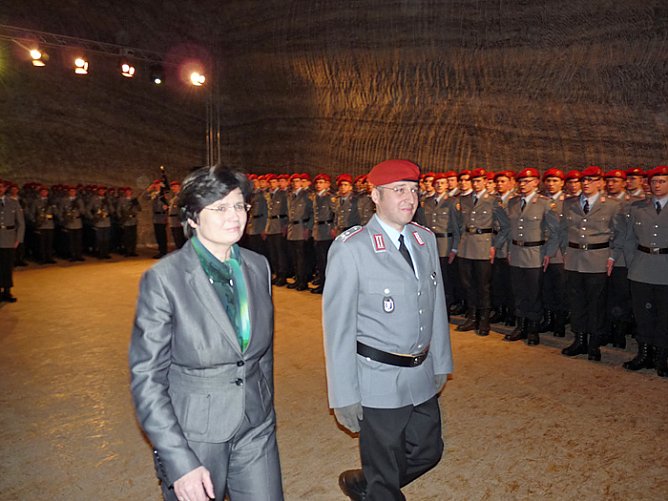 Gelöbnis unter Tage (Foto: Karl-Heinz Herrmann) Gelöbnis unter Tage (Foto: Karl-Heinz Herrmann)