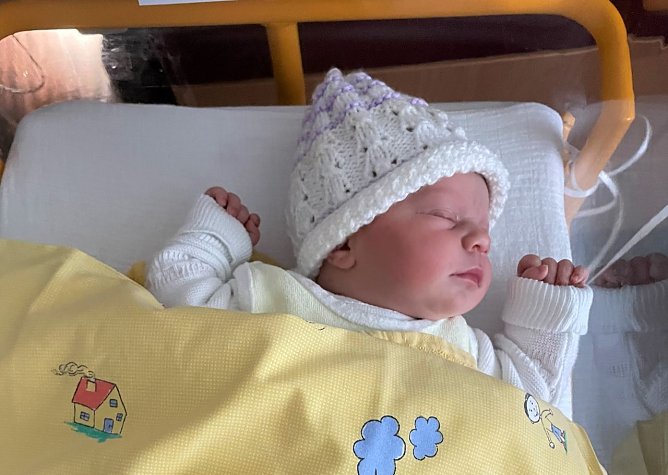Die kleine Mia ist das erste Baby, das im Jahr 2023 in der Helios Klinik Sangerhausen geboren wurde (Foto: Helios Kliniken Mansfeld-S&uuml;dharz )