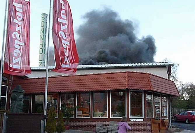 Gro&szlig;brand Neuheide (Foto: Karl-Heinz Herrmann)