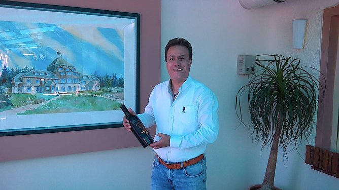 Hossein Marjani ist Gastronom und Hoteldirektor mit Herz und Seele. (Foto: Kurt Frank)