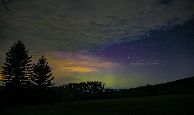 Phantastische Aufnahme der gestrigen Nordlichter (Foto: Evelin Krahl) Phantastische Aufnahme der gestrigen Nordlichter (Foto: Evelin Krahl)