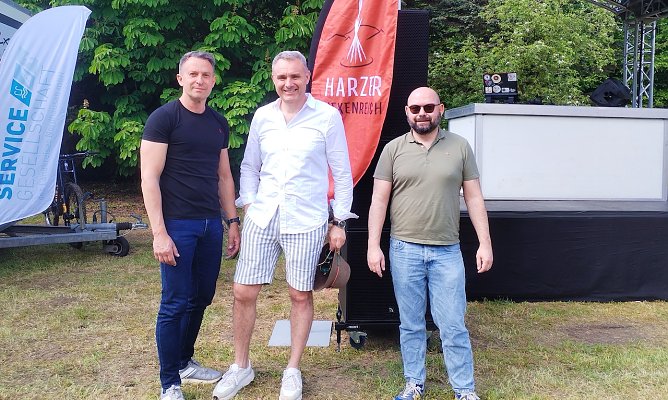 Warten auf die Gäste: Alf Grabinsky, Gunnar Reuter und Michael Mohr (Foto: C.Wilhelm) Warten auf die Gäste: Alf Grabinsky, Gunnar Reuter und Michael Mohr (Foto: C.Wilhelm)