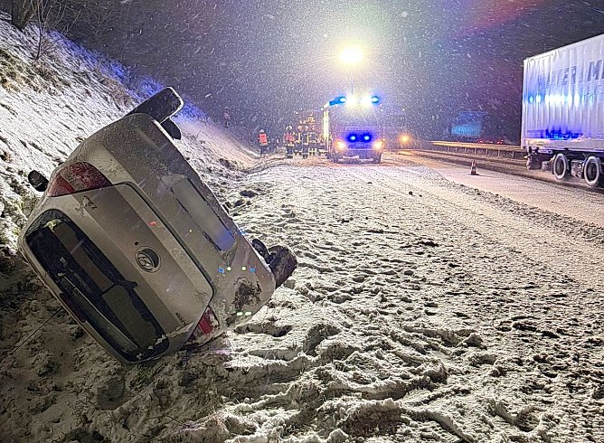 Unfall auf der A38 (Foto: S.Dietzel) Unfall auf der A38 (Foto: S.Dietzel)