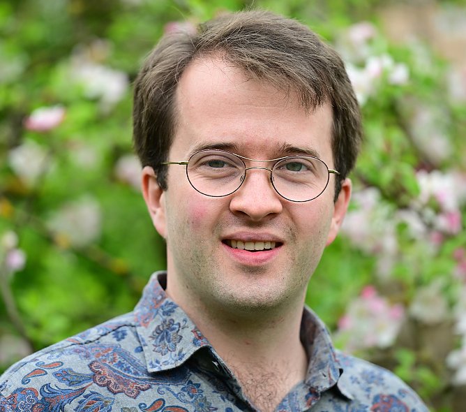 Simon Gönner, Pfarrer Pfarrbereich Ebeleben-Schlotheim in der Region Helbe-Notter (Foto: privat) Simon Gönner, Pfarrer Pfarrbereich Ebeleben-Schlotheim in der Region Helbe-Notter (Foto: privat)