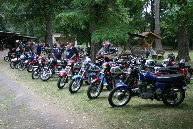 Zweirad-Treffen  (Foto: U.Reinboth )