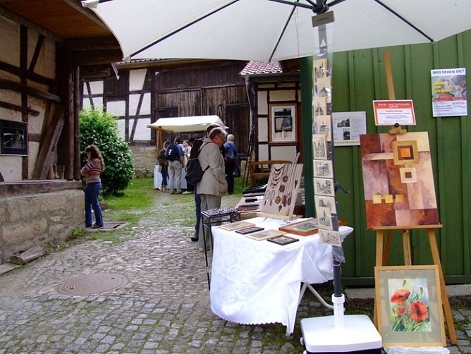 Kunstmarkt (Foto: Kulturland Hainleite e.V.) Kunstmarkt (Foto: Kulturland Hainleite e.V.)