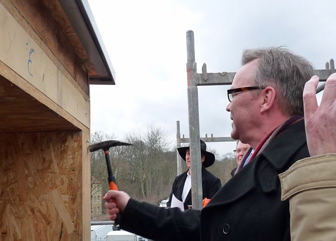 Richtfest gefeiert (Foto: Karl-Heinz Herrmann) Richtfest gefeiert (Foto: Karl-Heinz Herrmann)