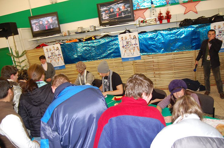 Autogrammstunde beFour in Nordhausen. nnz-City Scout on Tour