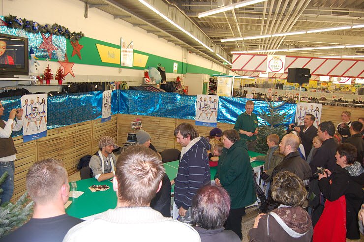 Autogrammstunde beFour in Nordhausen. nnz-City Scout on Tour