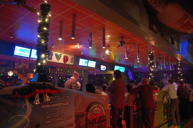 Weihnachtfeier im Starbowling Nordhausen. NNZ-City Scout on Tour