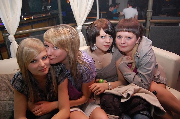 Schools Out Party in der Webe