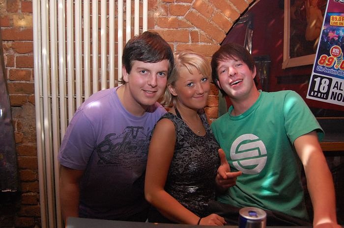 Schools Out Party in der Webe